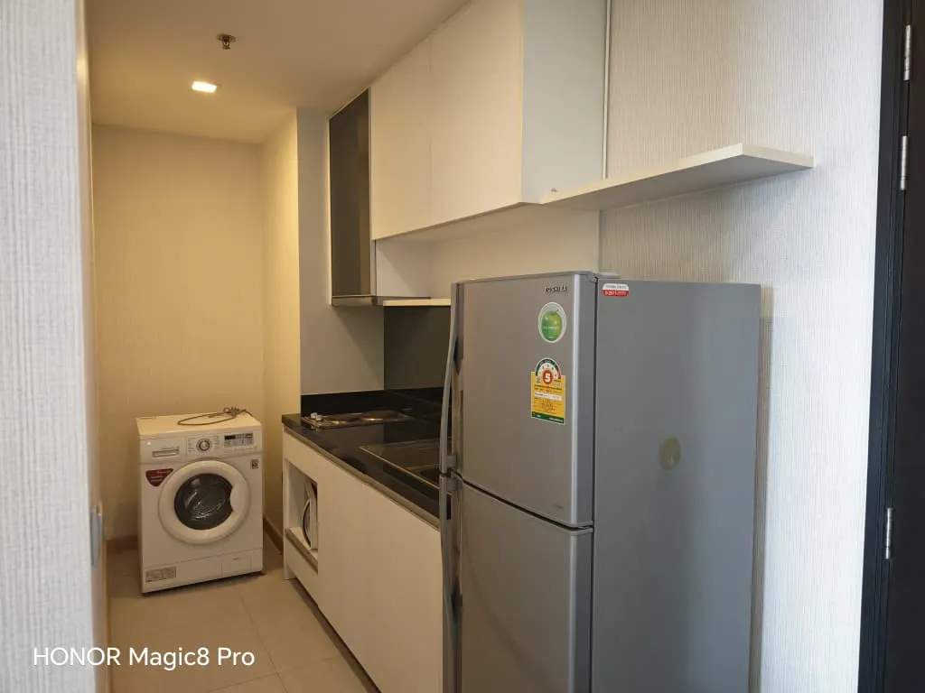 Photo 5 of listing DA-3361177: 1-bedroom condo (51 sq.m.) at Sky Walk Residences