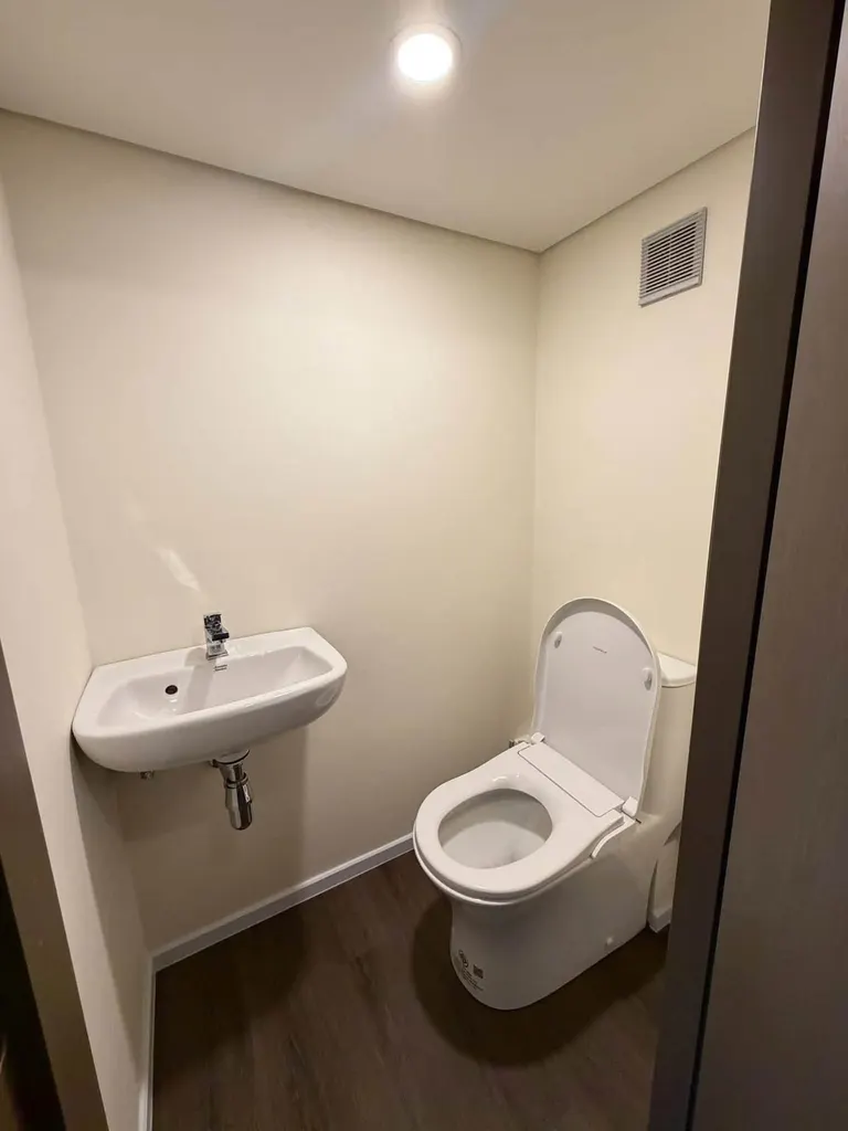 Photo 14 of listing DA-3361262: 2-bedroom condo (35 sq.m.) at Landmark @ Grand Station By Siamese Asset