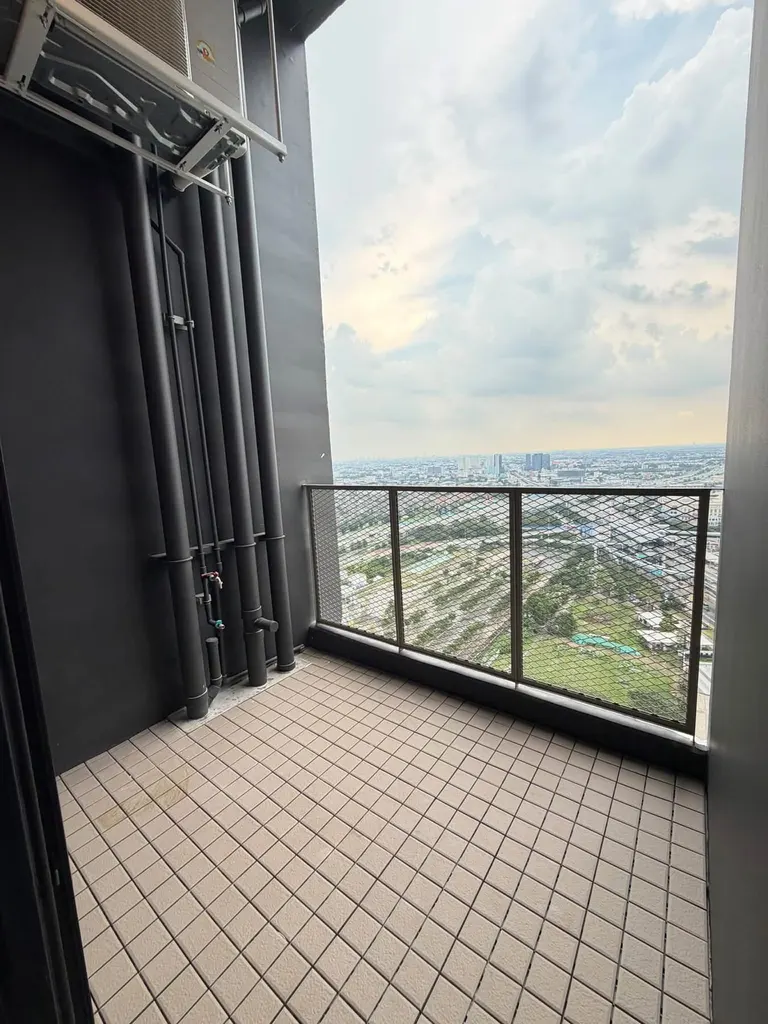 Photo 15 of listing DA-3361262: 2-bedroom condo (35 sq.m.) at Landmark @ Grand Station By Siamese Asset