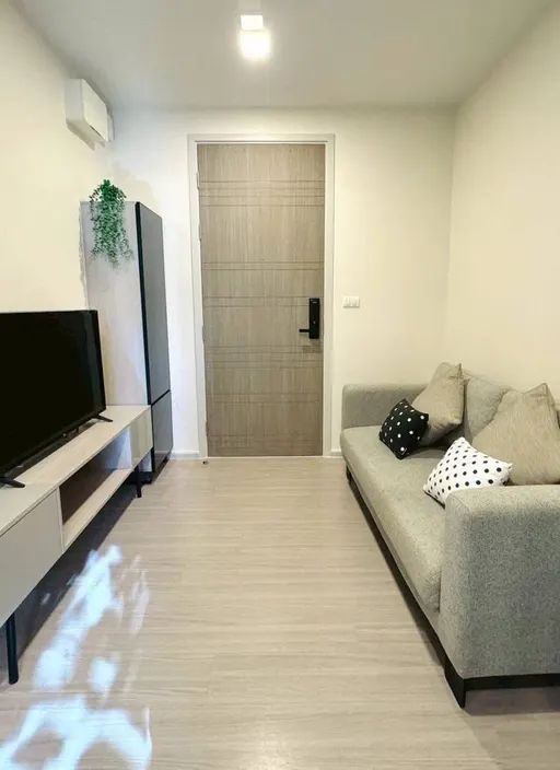 Photo 1 of listing DA-3361263: 1-bedroom condo (32.1 sq.m.) at Quintara Treehaus Sukhumvit 42