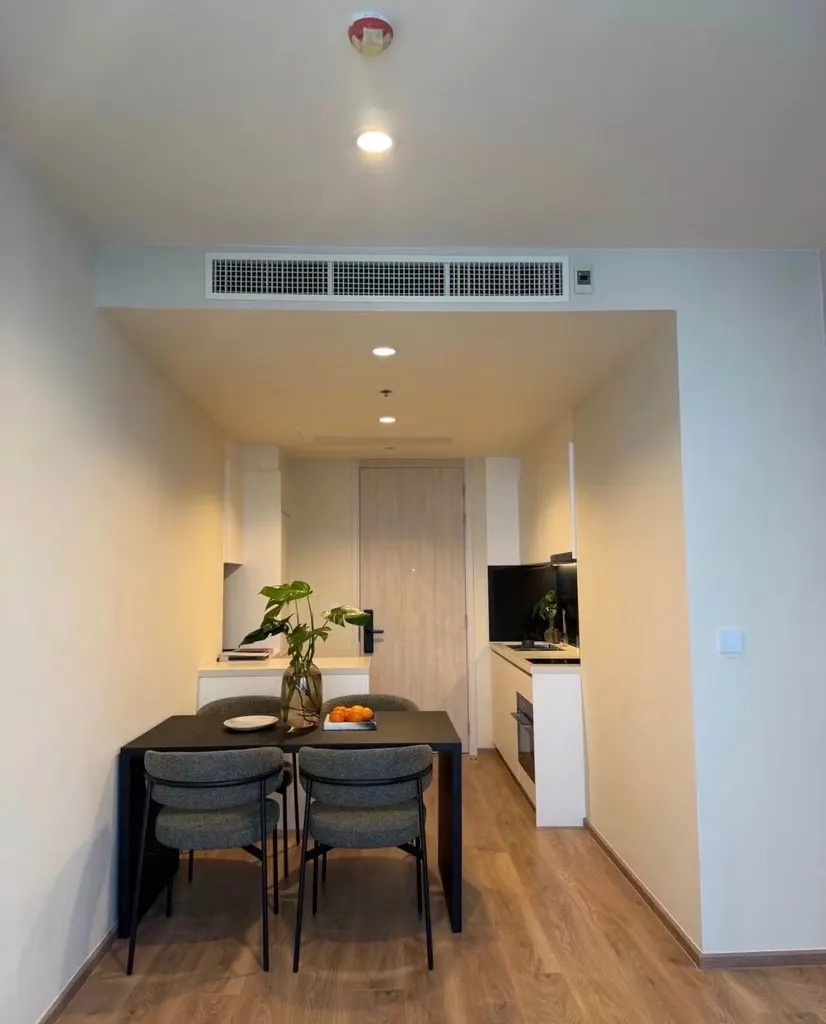 Photo 3 of listing DA-3361264: 2-bedroom condo (53.5 sq.m.) at Noble Form Thonglor