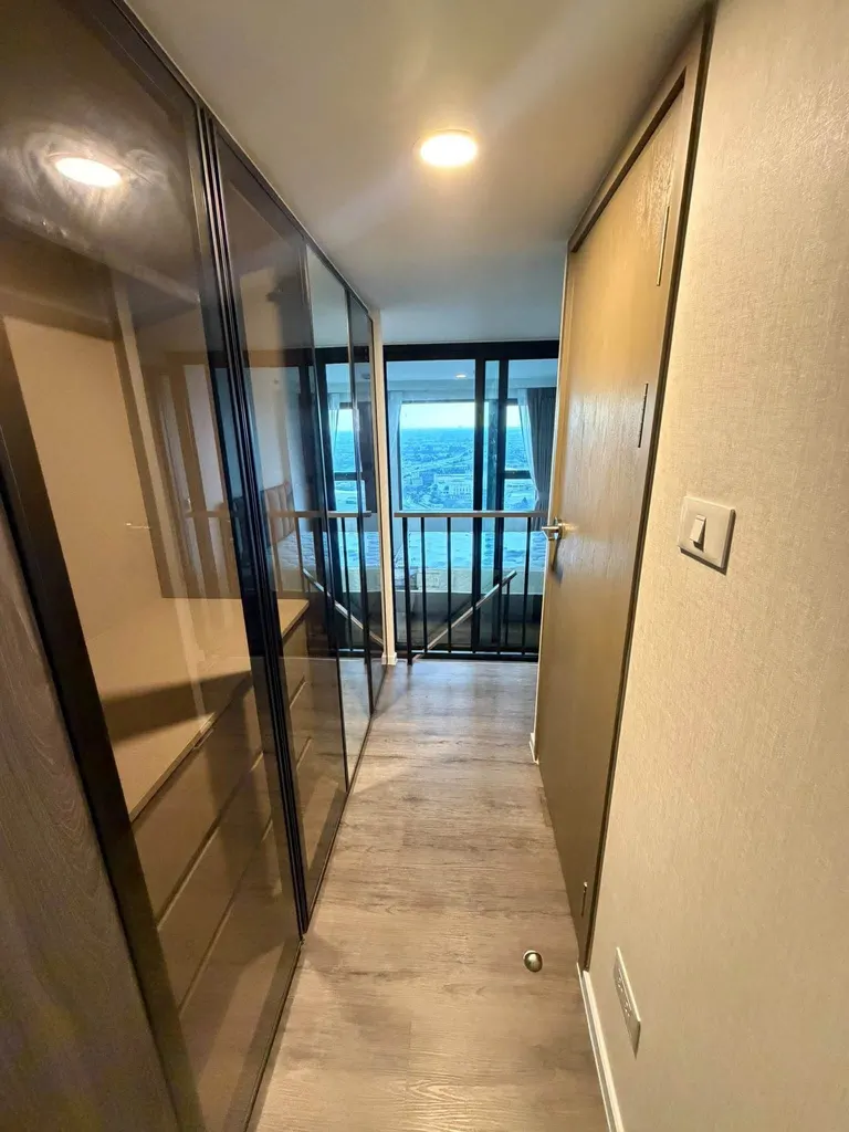 Photo 4 of listing DA-3361269: 2-bedroom condo (35 sq.m.) at Landmark @ Grand Station By Siamese Asset