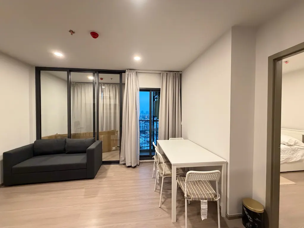 Photo 2 of listing DA-3361273: 1-bedroom condo (35 sq.m.) at Aspire Sukhumvit-Rama 4