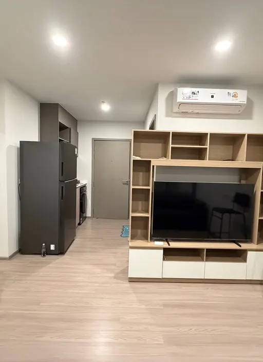 Photo 1 of listing DA-3361273: 1-bedroom condo (35 sq.m.) at Aspire Sukhumvit-Rama 4