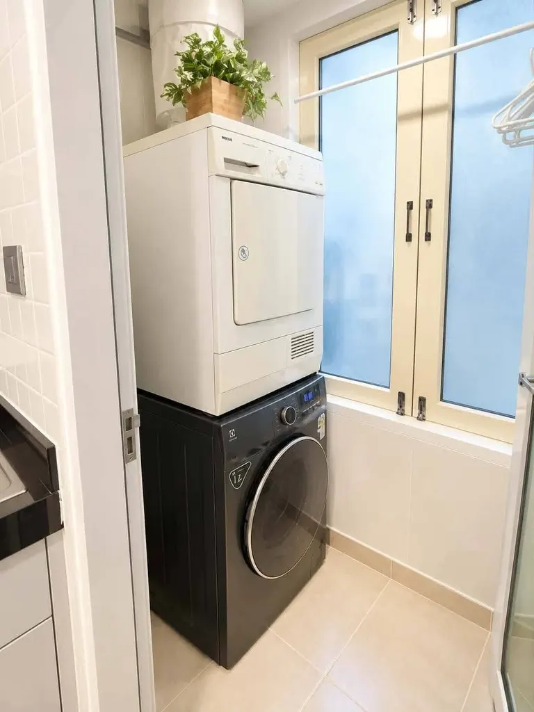 Photo 16 of listing DA-3362476: 2-bedroom condo (90 sq.m.) at Baan Siri Ruedee Condominium