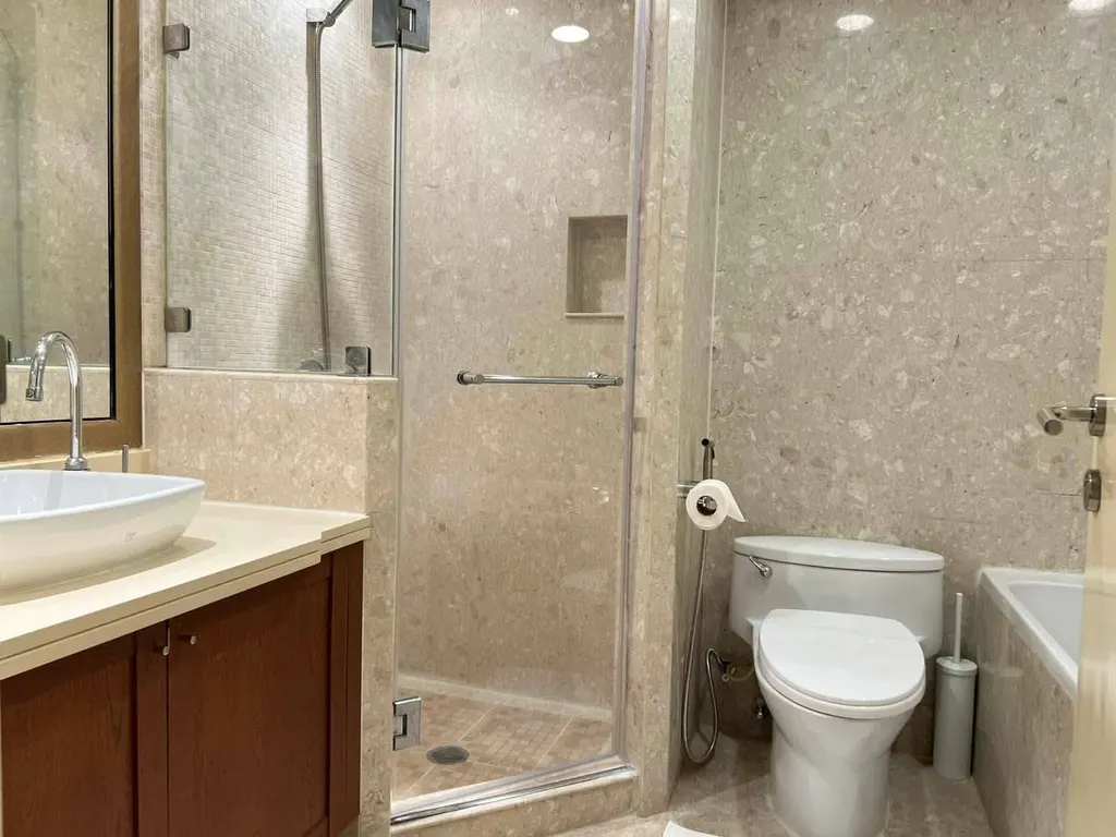 Photo 18 of listing DA-3362476: 2-bedroom condo (90 sq.m.) at Baan Siri Ruedee Condominium