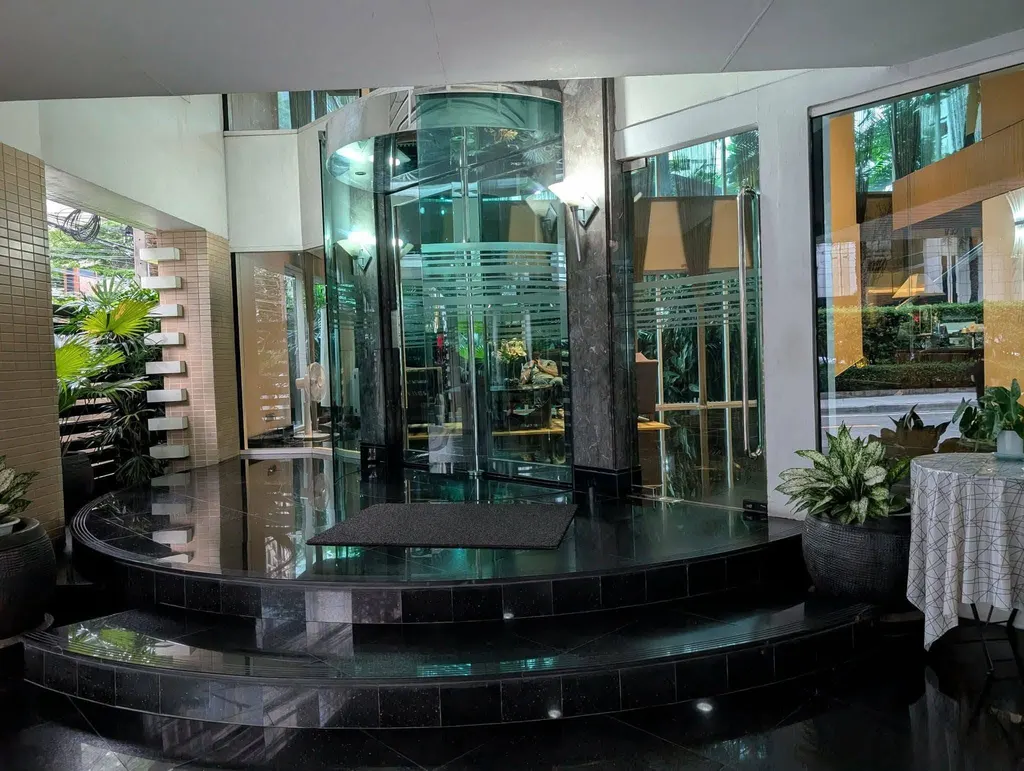 Photo 43 of listing DA-3362476: 2-bedroom condo (90 sq.m.) at Baan Siri Ruedee Condominium