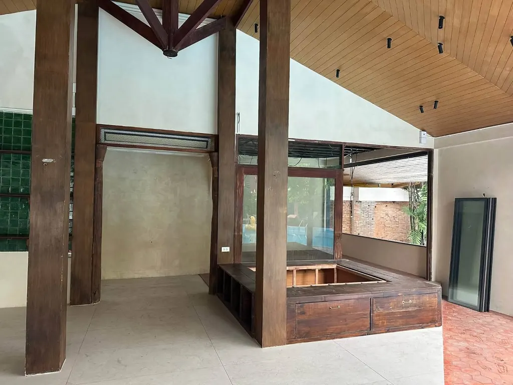 Photo 5 of listing DA-3362493: commercial building (shophouse) (80 sq.m.) in Phrom Phong