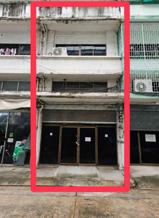 Photo 1 of listing DA-3362518: 4-bedroom townhouse (240 sq.m.) in Sathorn