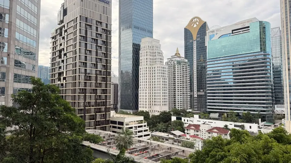 Photo 6 of listing DA-3362590: commercial building (shophouse) (178 sq.m.) at All Seasons Place - Commercial
