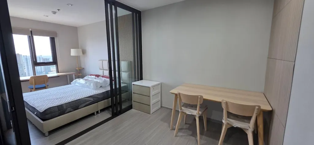 Photo 2 of listing DA-3362841: 1-bedroom condo (30 sq.m.) at Life Sathorn Sierra