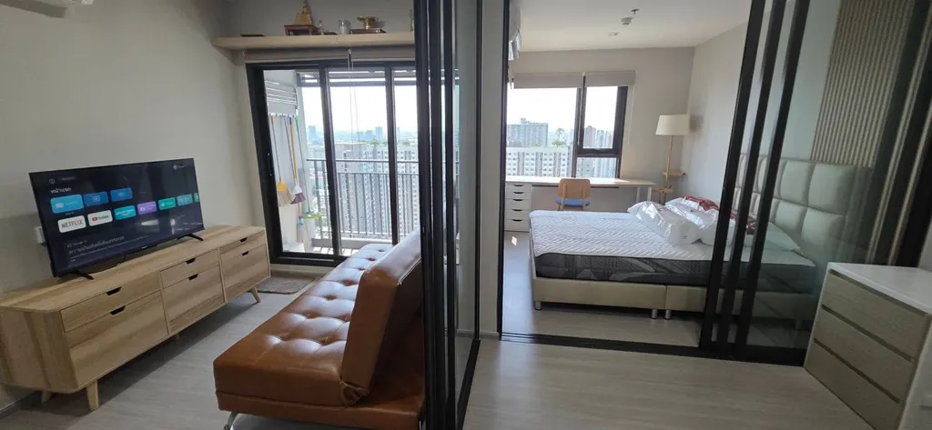 Photo 3 of listing DA-3362841: 1-bedroom condo (30 sq.m.) at Life Sathorn Sierra