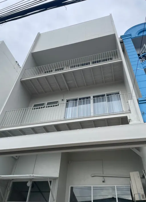 Photo 1 of listing DA-3363436: 4-bedroom townhouse (306 sq.m.)