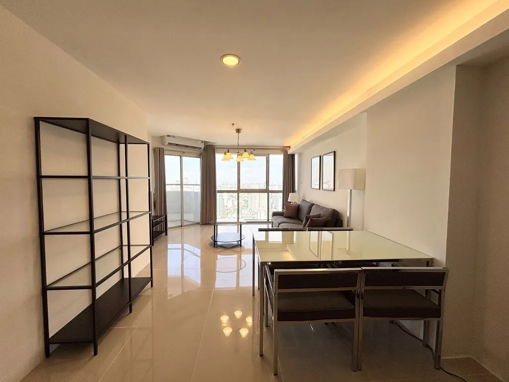 Photo 2 of listing DA-3363459: 4-bedroom condo (146 sq.m.) at The Waterford Diamond Tower Sukhumvit