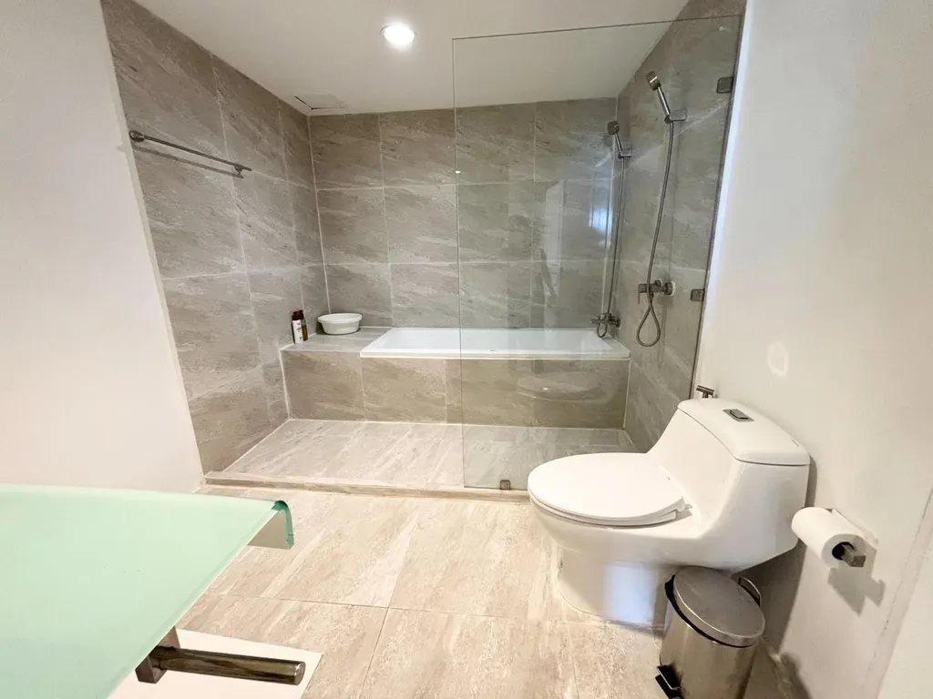 Photo 27 of listing DA-3363459: 4-bedroom condo (146 sq.m.) at The Waterford Diamond Tower Sukhumvit