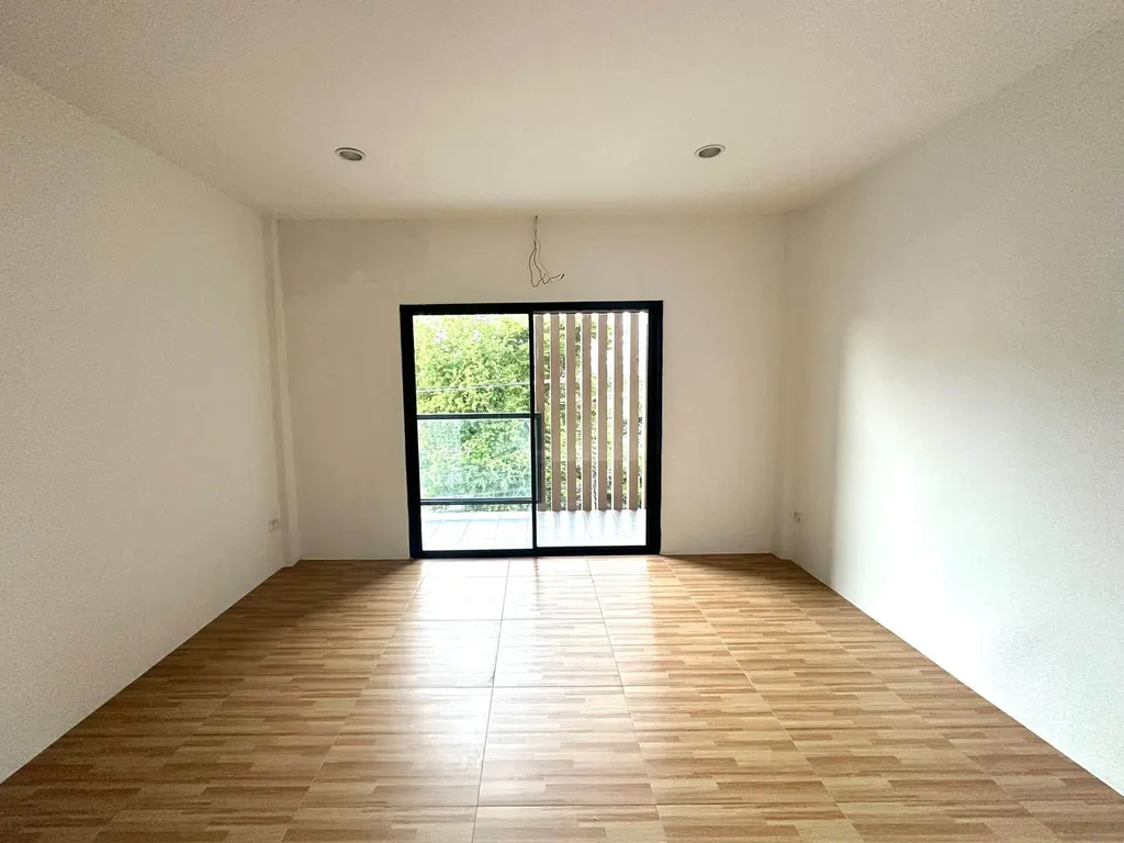 Photo 6 of listing DA-3364371: 4-bedroom townhouse (160 sq.m.)