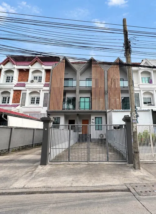 Photo 1 of listing DA-3364371: 4-bedroom townhouse (160 sq.m.)