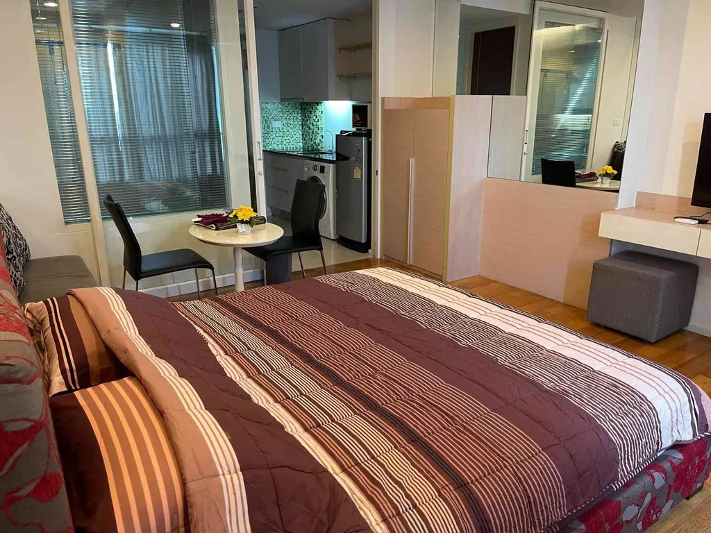 Photo 1 of listing DA-3364372: 1-bedroom condo (28.1 sq.m.) at 15 Sukhumvit Residences
