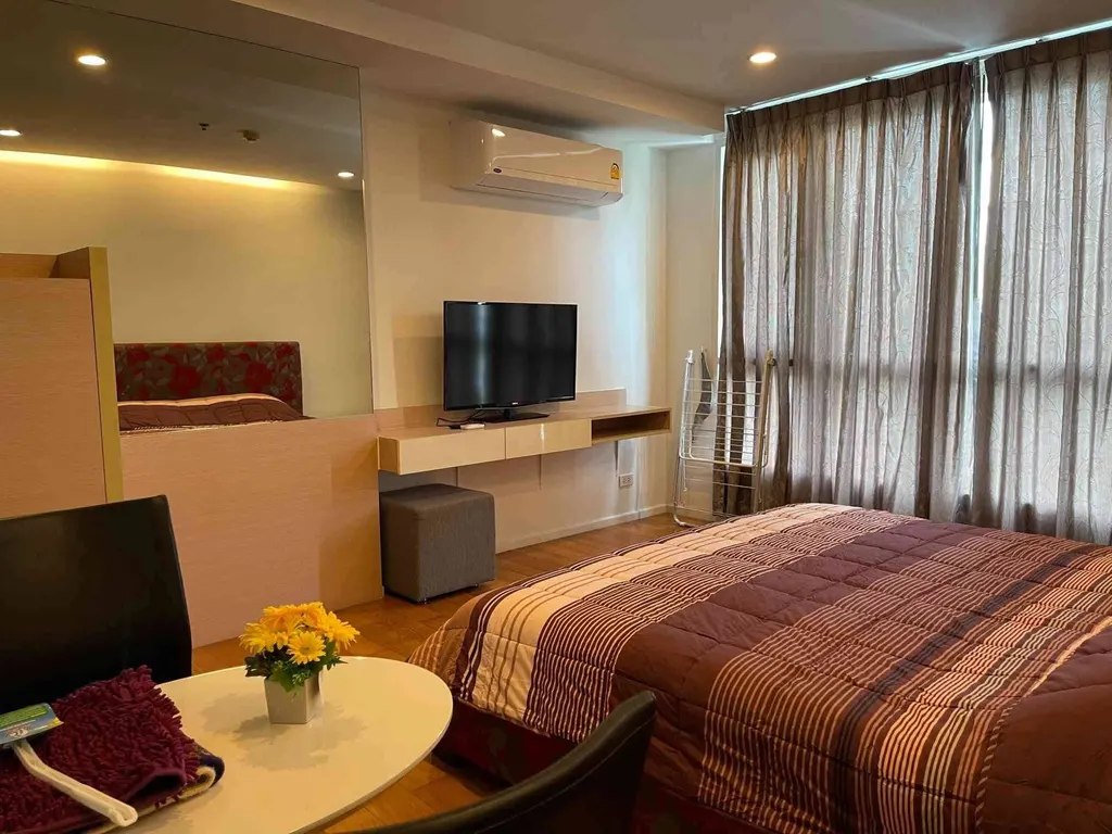 Photo 2 of listing DA-3364372: 1-bedroom condo (28.1 sq.m.) at 15 Sukhumvit Residences