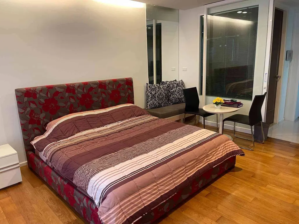 Photo 3 of listing DA-3364372: 1-bedroom condo (28.1 sq.m.) at 15 Sukhumvit Residences