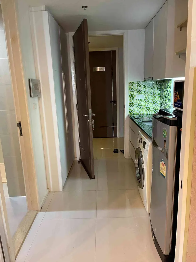 Photo 5 of listing DA-3364372: 1-bedroom condo (28.1 sq.m.) at 15 Sukhumvit Residences