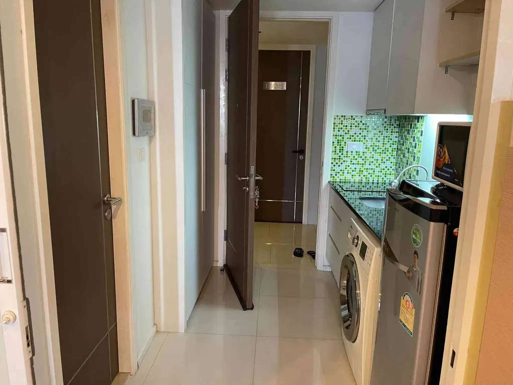 Photo 7 of listing DA-3364372: 1-bedroom condo (28.1 sq.m.) at 15 Sukhumvit Residences