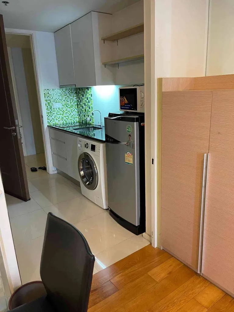 Photo 8 of listing DA-3364372: 1-bedroom condo (28.1 sq.m.) at 15 Sukhumvit Residences