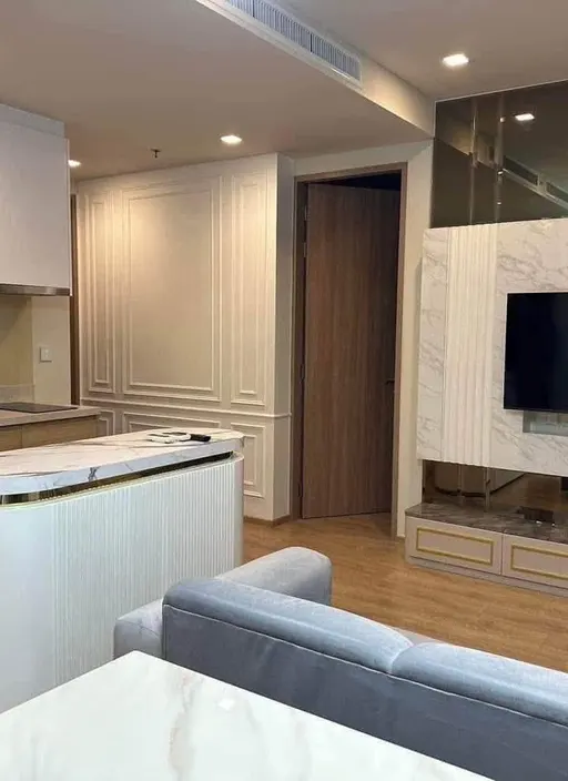 Photo 1 of listing DA-3364373: 2-bedroom condo (55.19 sq.m.) at Noble Around Sukhumvit 33