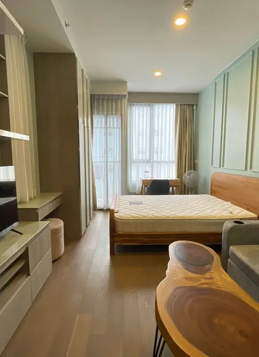 Photo 1 of listing DA-3364381: 1-bedroom condo (24 sq.m.) at Park Origin Phayathai