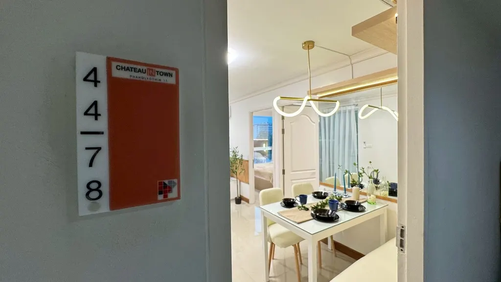 Photo 2 of listing DA-3364570: 1-bedroom condo (44.04 sq.m.) at Chateau In Town Phaholyothin 11