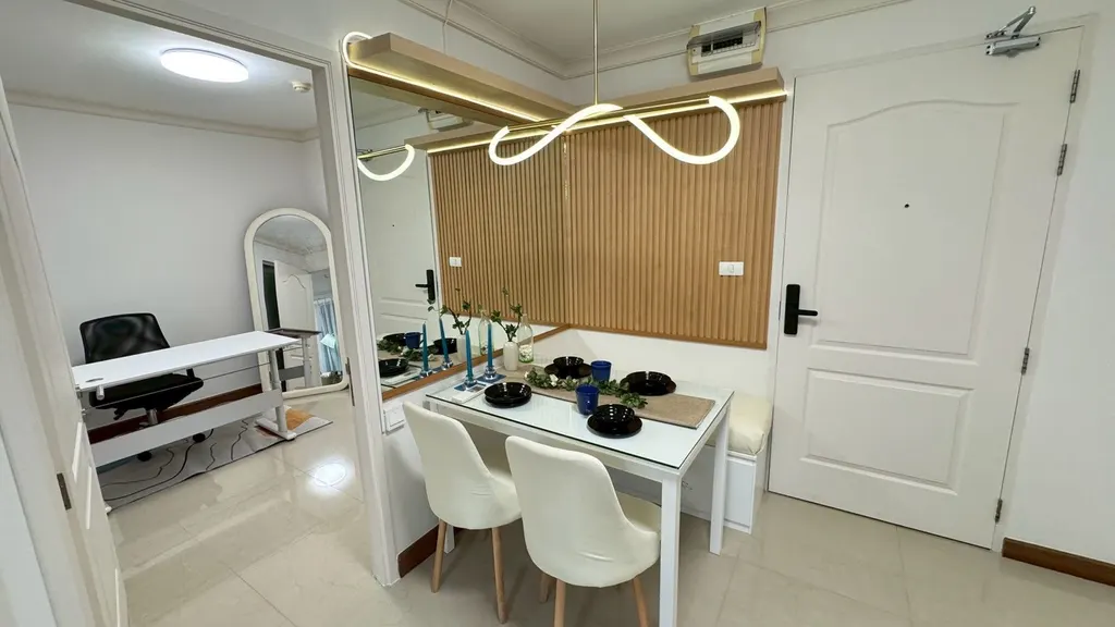 Photo 5 of listing DA-3364570: 1-bedroom condo (44.04 sq.m.) at Chateau In Town Phaholyothin 11
