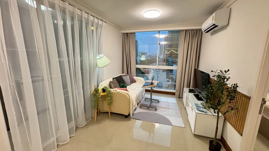 Photo 6 of listing DA-3364570: 1-bedroom condo (44.04 sq.m.) at Chateau In Town Phaholyothin 11