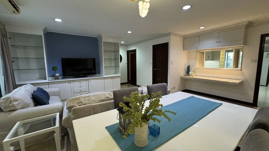 Photo 4 of listing DA-3364631: 3-bedroom condo (164 sq.m.) at Richmond Palace Condominium