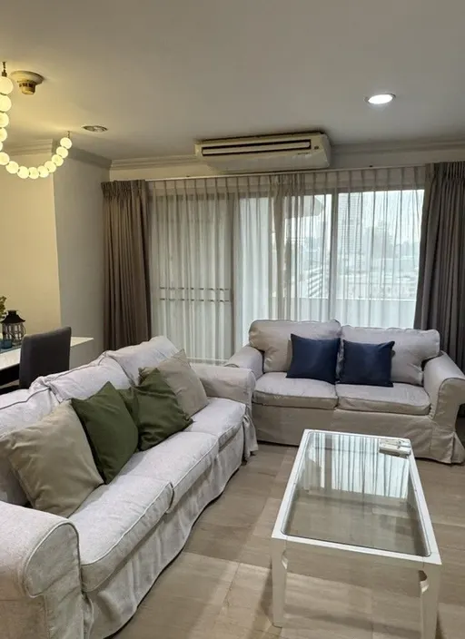 Photo 1 of listing DA-3364631: 3-bedroom condo (164 sq.m.) at Richmond Palace Condominium