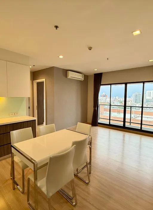 Photo 1 of listing DA-3365532: 2-bedroom condo (75 sq.m.) at Urbano Absolute