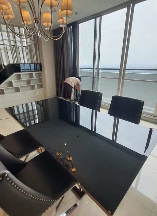 Photo 1 of listing DA-3366033: 3-bedroom condo (300 sq.m.) at The Fourwings Residence