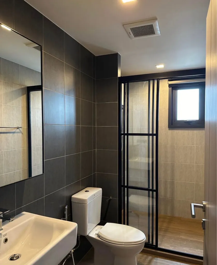 Photo 11 of listing DA-3366045: 2-bedroom condo (51 sq.m.) at The Base Garden Rama 9