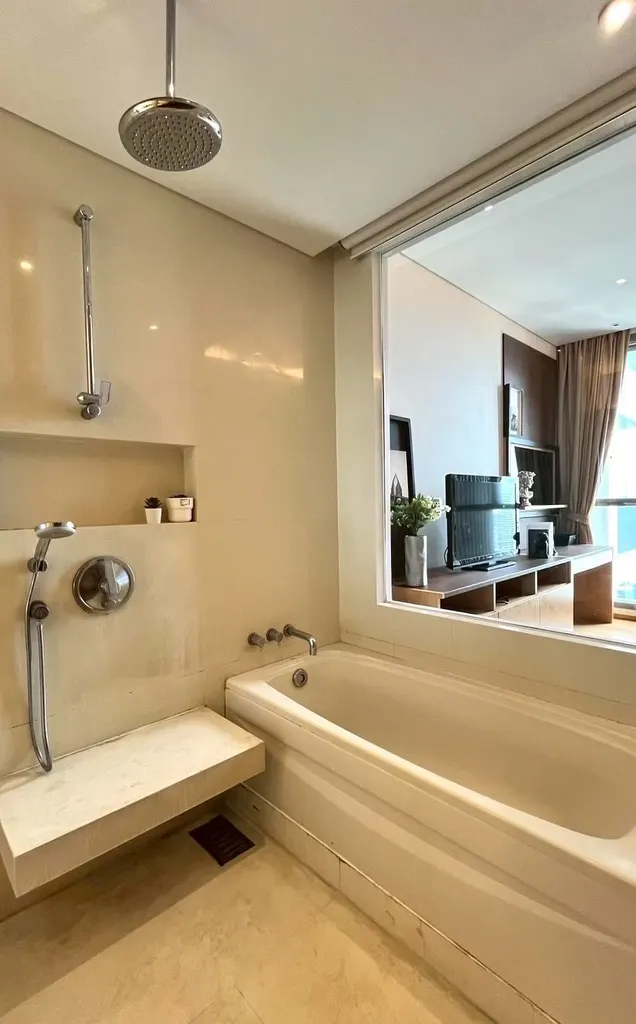 Photo 13 of listing DA-3367384: 1-bedroom condo (56 sq.m.) at Aequa Sukhumvit 49 Condominium