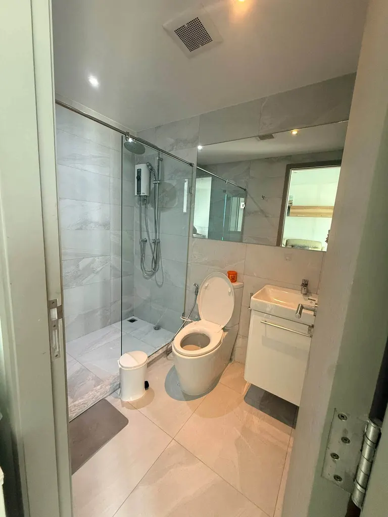 Photo 7 of listing DA-3367549: 1-bedroom condo (35 sq.m.) at Rhythm Ekkamai
