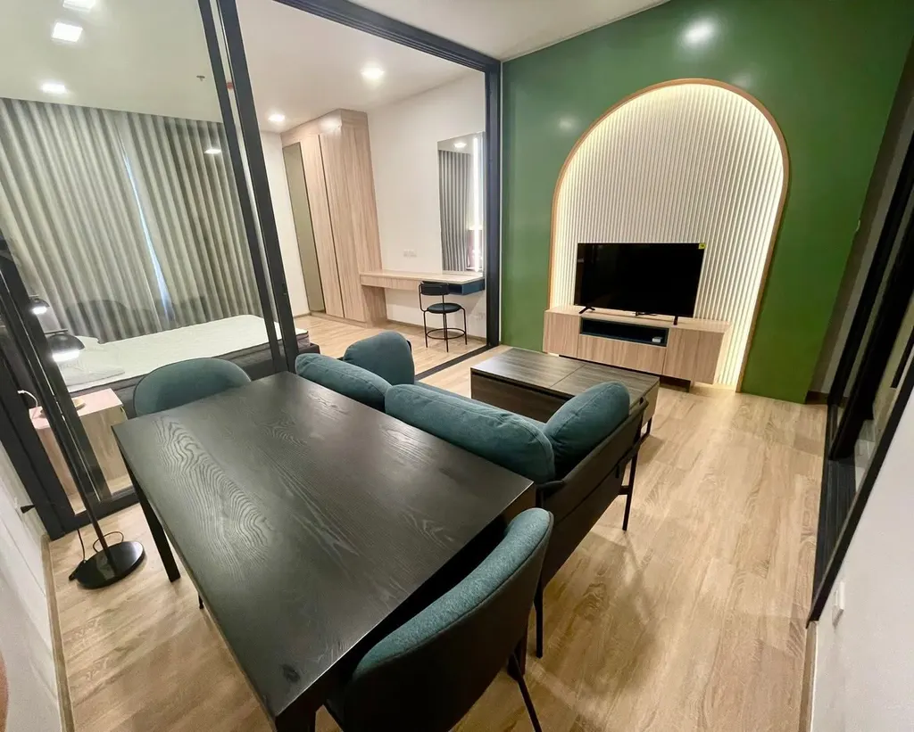 Photo 1 of listing DA-3367946: 1-bedroom condo (42 sq.m.) at XT Phayathai