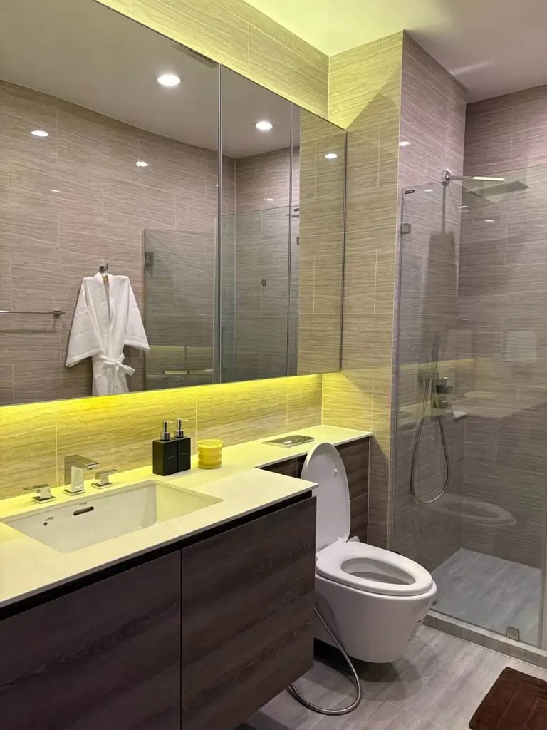 Photo 18 of listing DA-3368698: 4-bedroom condo (202 sq.m.) at Whizdom Essence Sukhumvit