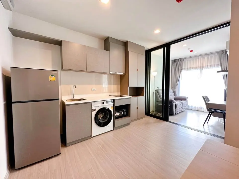 Photo 6 of listing DA-3368776: 1-bedroom condo (35 sq.m.) at Life Asoke Hype