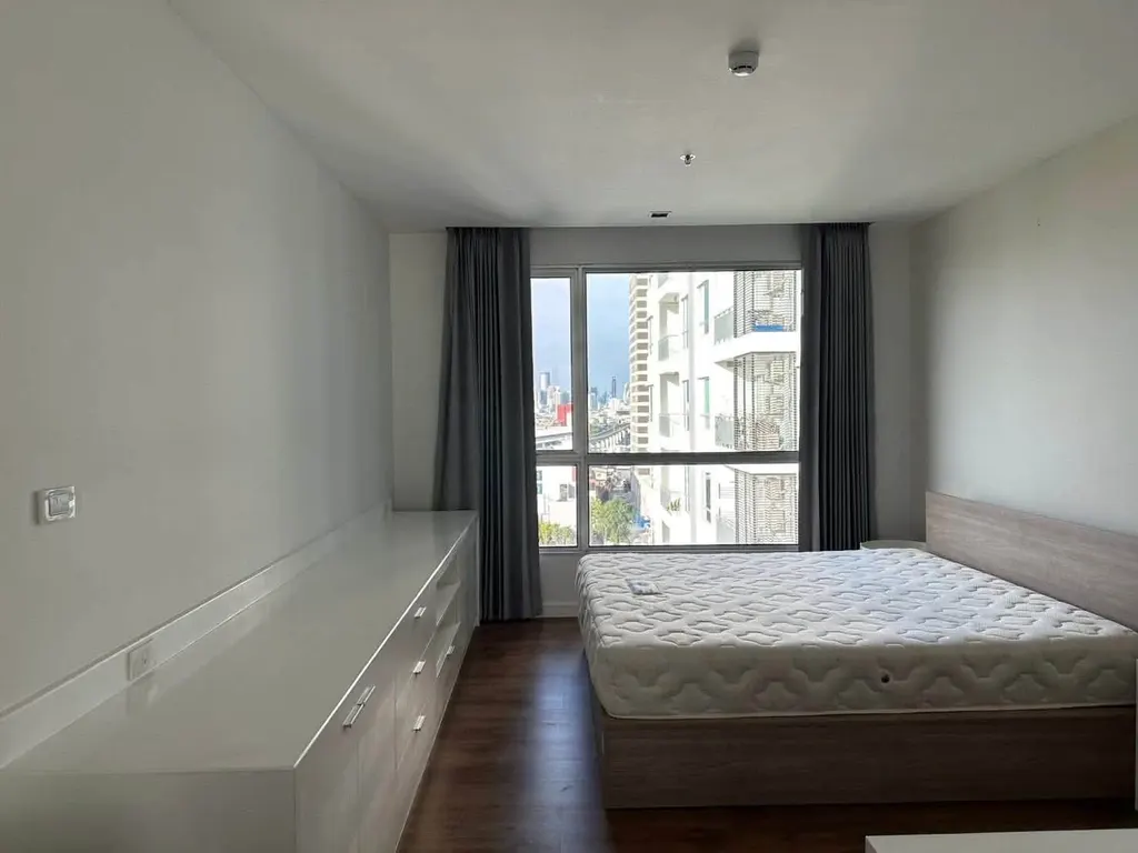 Photo 8 of listing DA-3369132: 2-bedroom condo (81 sq.m.) at The Room Sathorn-Taksin