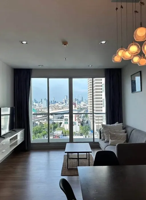 Photo 1 of listing DA-3369132: 2-bedroom condo (81 sq.m.) at The Room Sathorn-Taksin