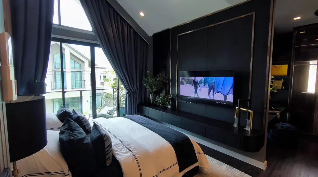 Photo 6 of listing DA-3369295: 5-bedroom house (246 sq.m.) at Bangkok Boulevard Ramintra-Watcharapol