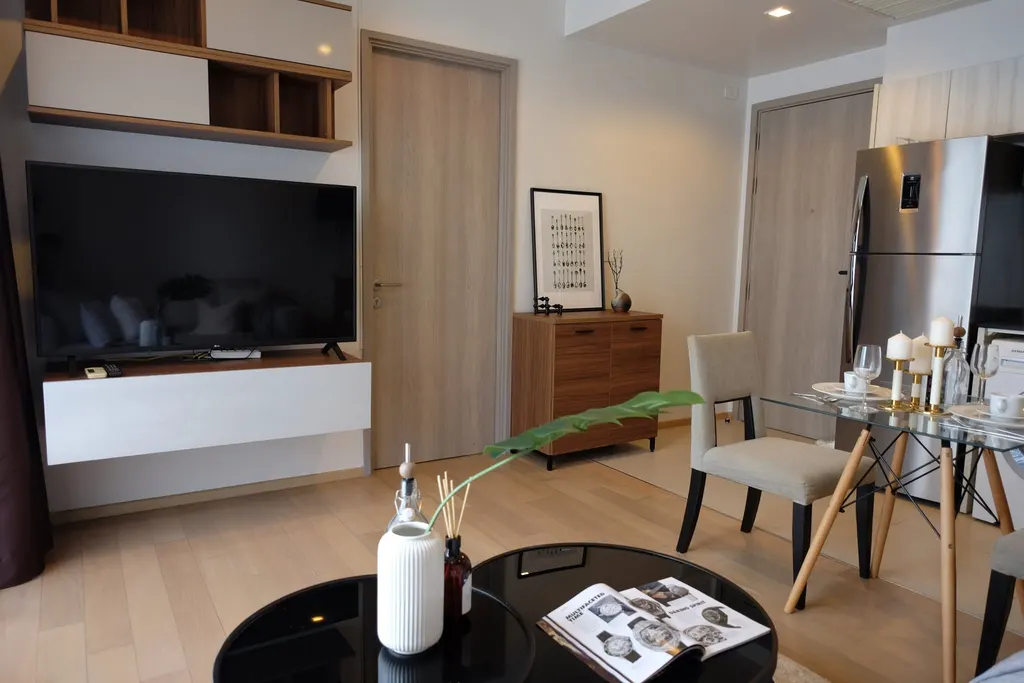Photo 5 of listing DA-3369306: 1-bedroom condo (46 sq.m.) at HQ Thonglor