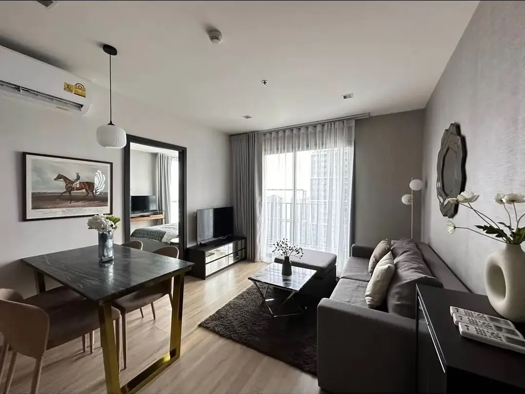 Photo 1 of listing DA-3369311: 2-bedroom condo (51 sq.m.) at The Base Garden Rama 9