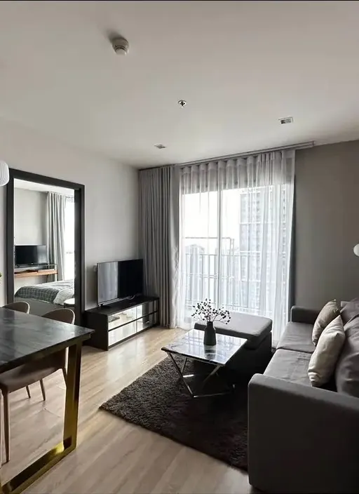 Photo 1 of listing DA-3369311: 2-bedroom condo (51 sq.m.) at The Base Garden Rama 9