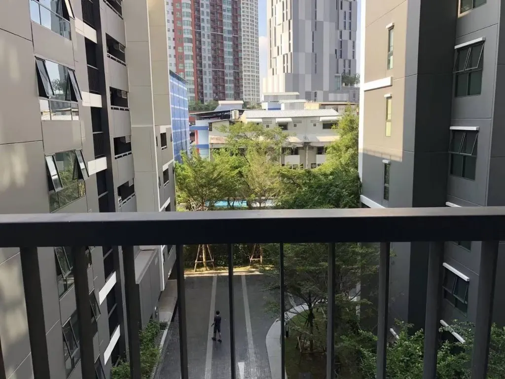 Photo 12 of listing DA-3369332: 1-bedroom condo (38 sq.m.) at Life Sukhumvit 48