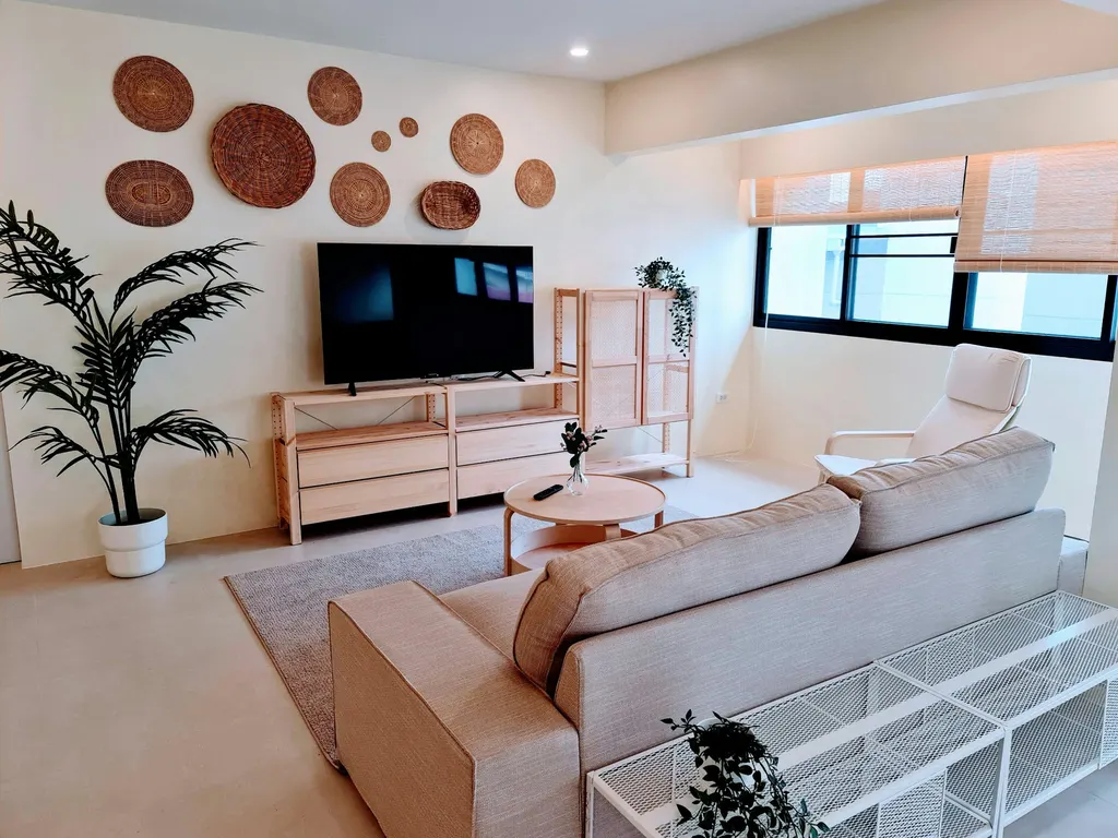 Photo 3 of listing DA-3369333: 3-bedroom condo (140 sq.m.) at Yada Residental Condominium